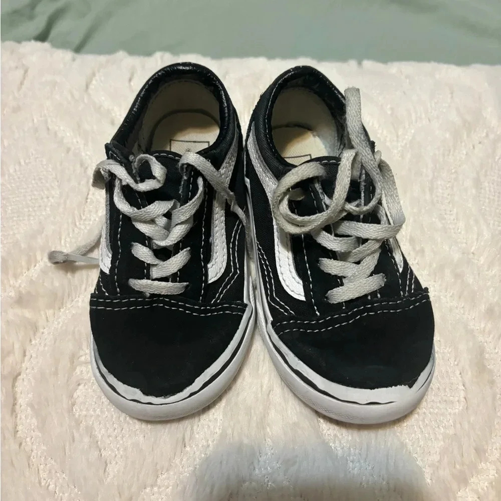 Vans kids size 7. Gently worn